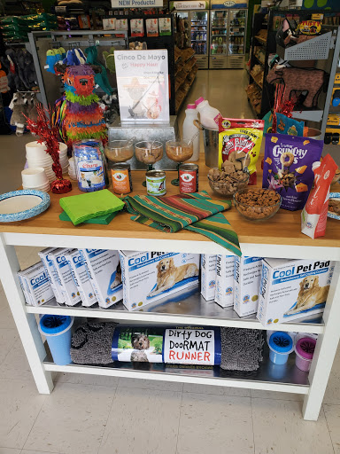 Pet Supply Store «Natural Pet Center», reviews and photos, 3037 13th Ave S, Fargo, ND 58103, USA