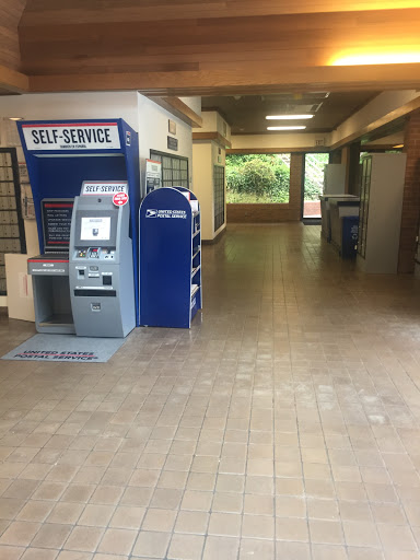 Post Office «United States Postal Service», reviews and photos, 721 4th Ave, Kirkland, WA 98033, USA
