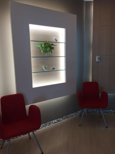 Αρχάκης Παμίνος - Οδοντίατρος - Χολαργός