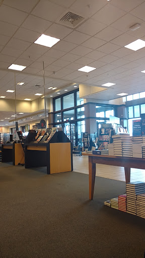 Book Store «Barnes & Noble», reviews and photos, 1800 McFarland Blvd E, Tuscaloosa, AL 35404, USA
