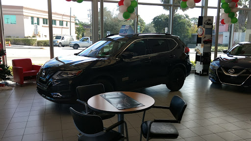 Nissan Dealer «Fort Lauderdale Nissan», reviews and photos, 1051 S Federal Hwy, Fort Lauderdale, FL 33316, USA