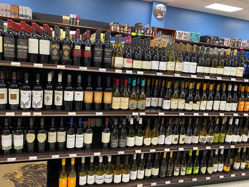 Liquor Store «Morrissey Boulevard Wines & Liquors», reviews and photos, 711 William T Morrissey Blvd, Dorchester, MA 02122, USA