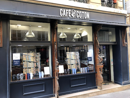 Magasin de vêtements Café Coton Paris