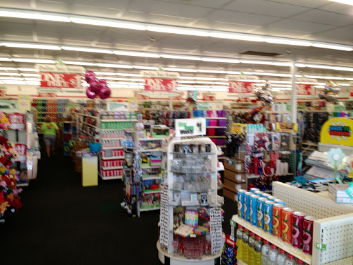 Dollar Store «Dollar Tree», reviews and photos, 13575 NW Cornell Rd, Portland, OR 97229, USA