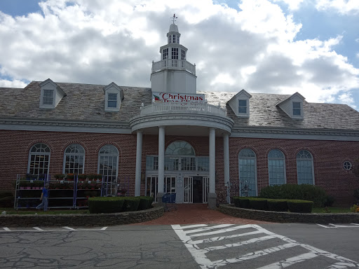 Shopping Mall «Aquidneck Shopping Centre», reviews and photos, 77 E Main Rd, Middletown, RI 02842, USA