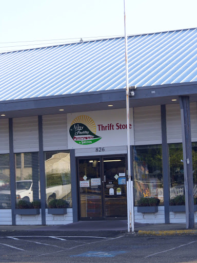 Nifty Thrifty Thrift Store, 826 W Railroad Ave, Shelton, WA 98584, USA, 