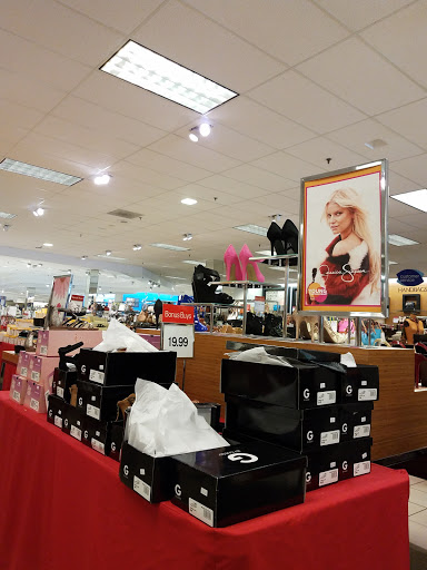 Department Store «Belk», reviews and photos, 150 Pearl Nix Pkwy, Gainesville, GA 30501, USA