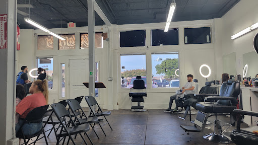 Barber Shop «Kingdom Cuts Barber Shop», reviews and photos, 128 N Peak St, Dallas, TX 75226, USA