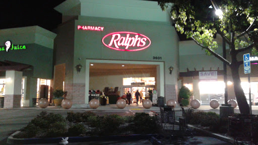 Grocery Store «Ralphs», reviews and photos, 3601 E Foothill Blvd, Pasadena, CA 91107, USA