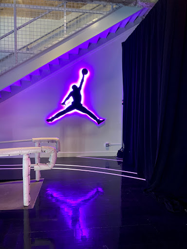 Shoe Store «Footaction», reviews and photos, 32 S State St, Chicago, IL 60603, USA