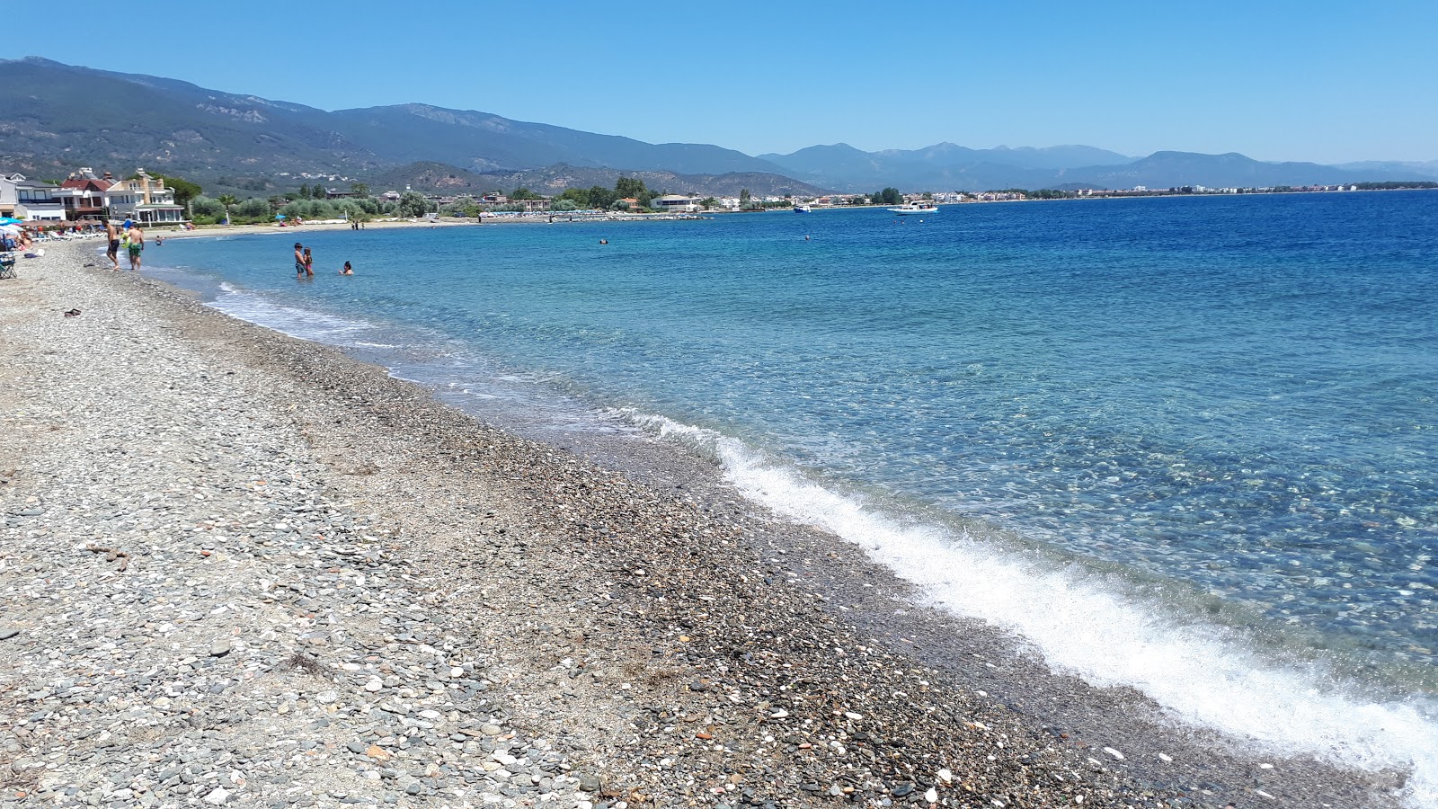 Foto von Fener Sahil beach mit beiger sand & kies Oberfläche