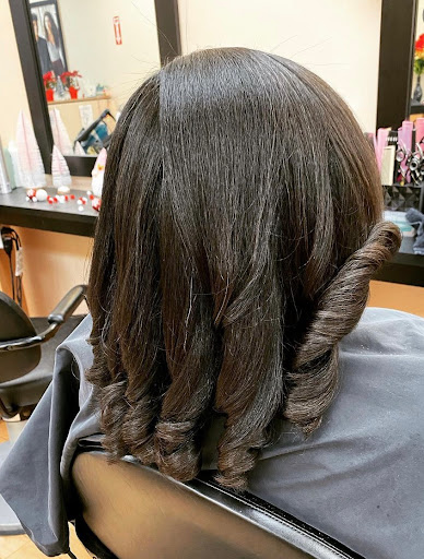 Hair Salon «Holiday Hair», reviews and photos, 637 Lombard Rd, Red Lion, PA 17356, USA