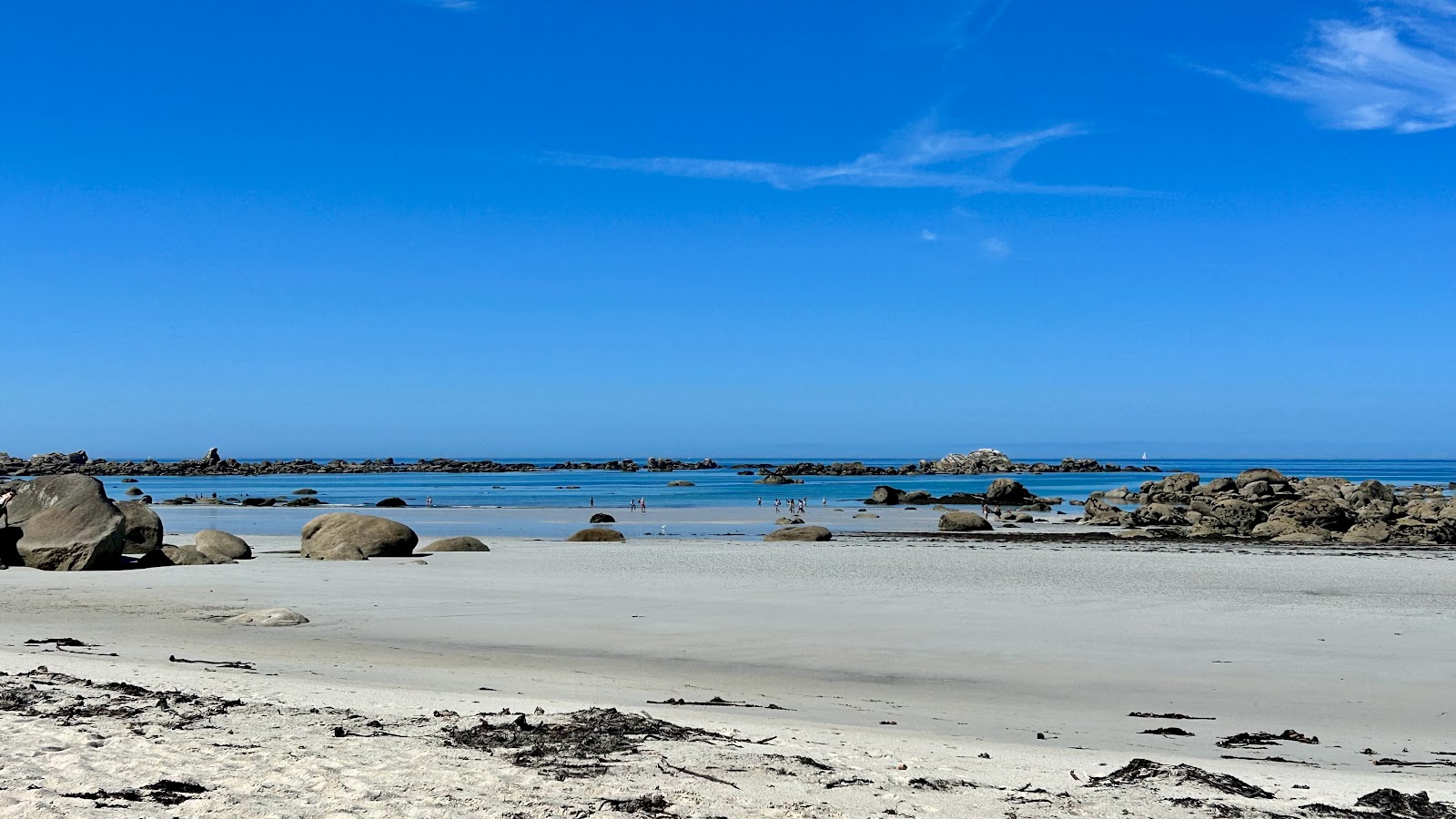 Plage Boutrouilles photo #8