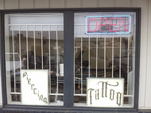 Tattoo Shop «Cali Soul Tattoo», reviews and photos, 4751 N Blackstone Ave, Fresno, CA 93726, USA