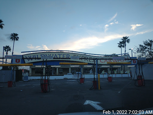 Car Wash «Wildwater Express Carwash», reviews and photos, 1195 Baker St, Costa Mesa, CA 92626, USA