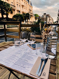 Atmosphère du Restaurant de hamburgers La Cour De Récré à Dinard - n°3