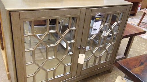 Furniture Store «The Dump Furniture Outlet», reviews and photos, 801 N Military Hwy, Norfolk, VA 23502, USA