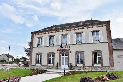 Mairie de la Bussière 45230 à La Bussière