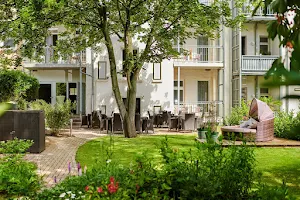 Auenwald Hotel und Apartmenthaus image