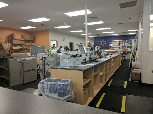 Print Shop «FedEx Office Print & Ship Center», reviews and photos, 255 NJ-35, Eatontown, NJ 07724, USA