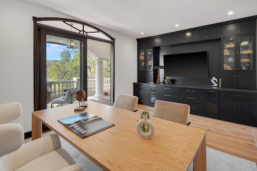 Davis Bartels Realtor image