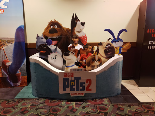 Movie Theater «AMC Classic Merchants Crossing 16», reviews and photos, 15201 N Cleveland Ave, North Fort Myers, FL 33903, USA