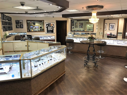 Jewelry Buyer «Harry C Glinberg Jewelers Inc», reviews and photos, 2675 N Mayfair Rd #305, Milwaukee, WI 53226, USA