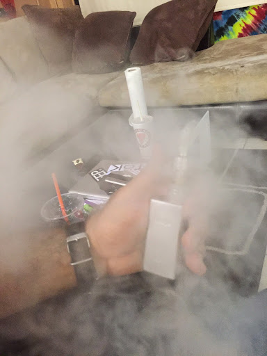 Vaporizer Store «A Plus Smoke Shop», reviews and photos, 27333 S Dixie Hwy, Homestead, FL 33032, USA