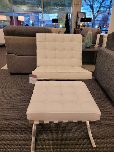 Used Furniture Store «CORT Clearance Center», reviews and photos, 155 N Beacon St, Brighton, MA 02135, USA