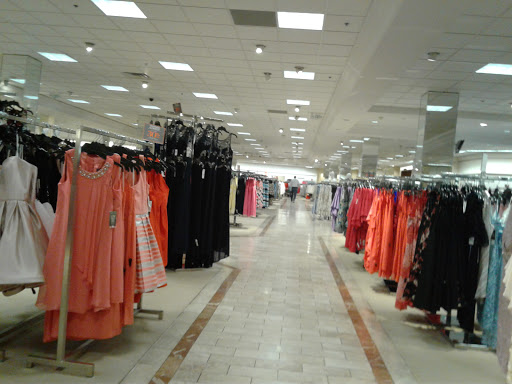 Department Store «Lord & Taylor», reviews and photos, 5065 Main St, Trumbull, CT 06611, USA