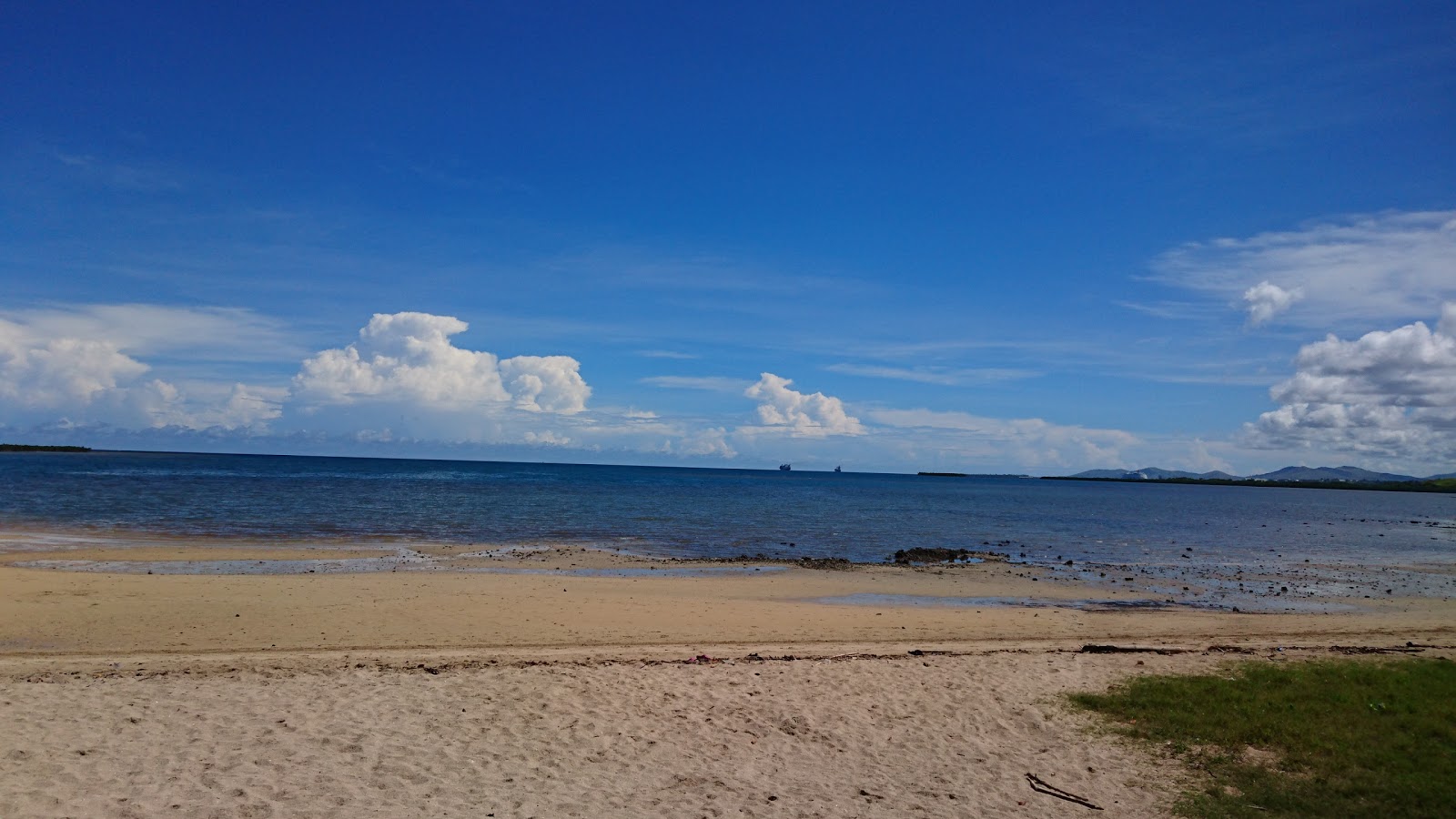 Saweni Beach的照片 带有宽敞的海湾