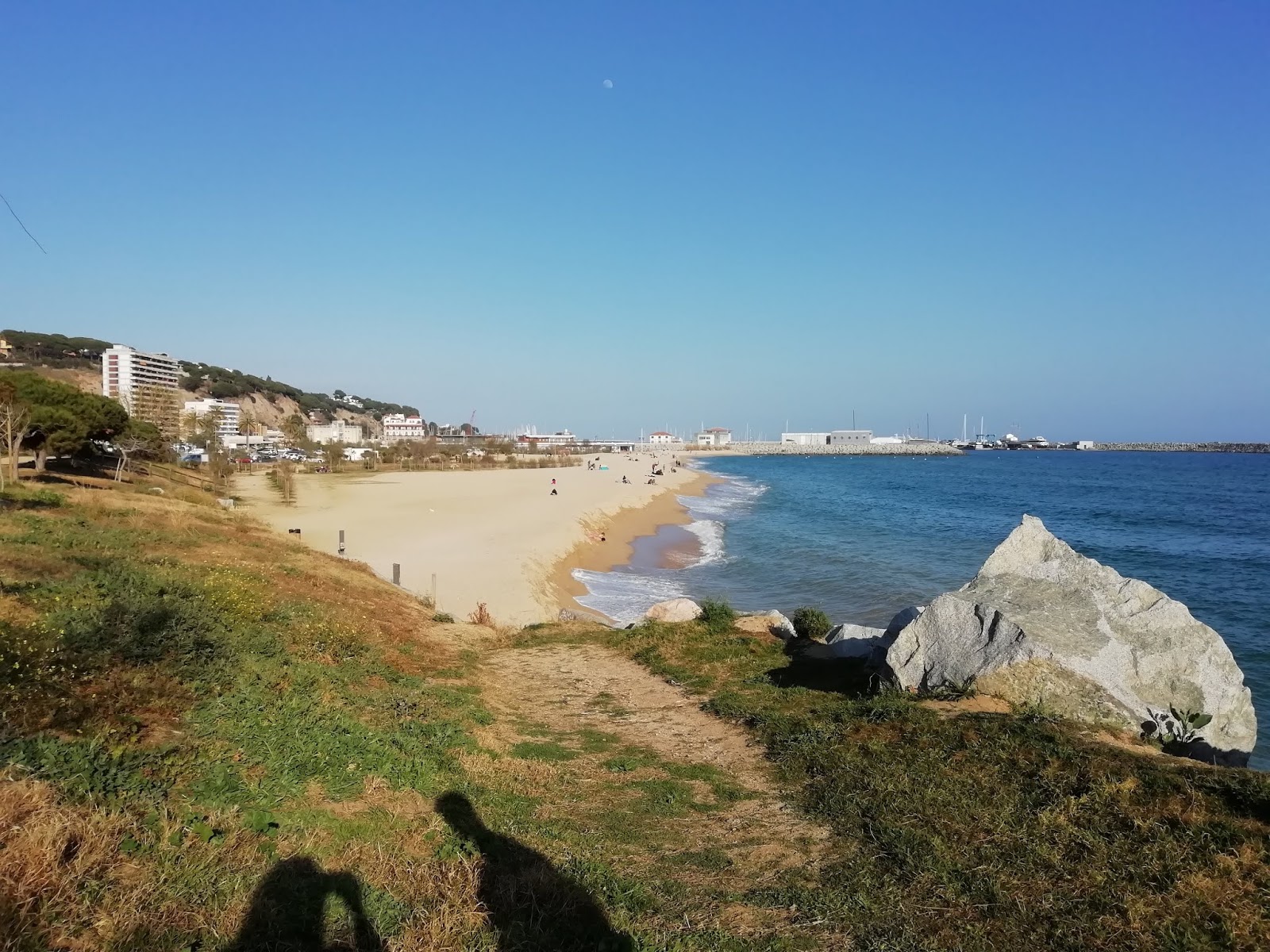 Fotografie cu Playa de la Picordia cu nivelul de curățenie înalt