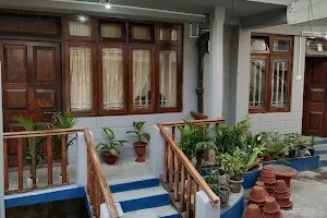 Hill Grove Homestay image