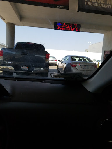 Toyota Dealer «Larry H. Miller Toyota Corona», reviews and photos, 1700 W 6th St, Corona, CA 92882, USA