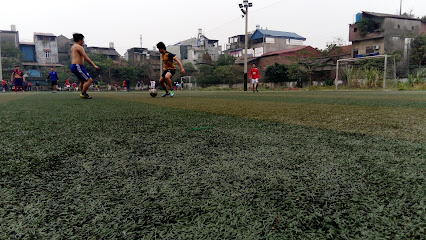 Sân bóng nhân tạo Hoàng Văn Thụ