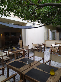 Atmosphère du Restaurant familial DiP restaurant à Fréjus - n°16