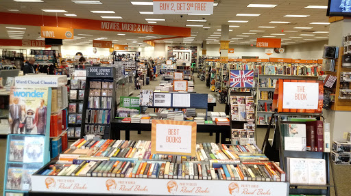 Used Book Store «2nd & Charles», reviews and photos, 2904 Prince William Pkwy, Woodbridge, VA 22192, USA