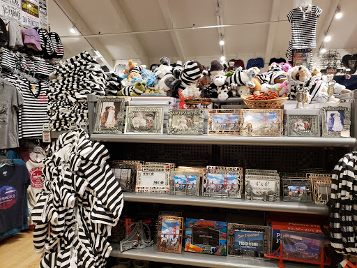 Gift Shop «Alcatraz Gift Shop», reviews and photos, 39 Pier 39 Concourse, San Francisco, CA 94133, USA