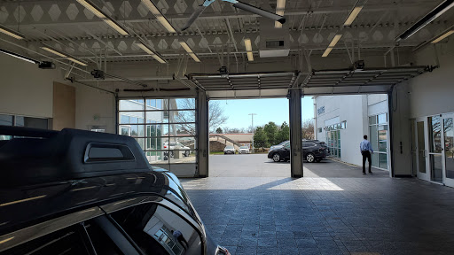 Auto Body Shop «Sewell Collision Center of Plano», reviews and photos, 1645 Dallas Pkwy, Plano, TX 75093, USA
