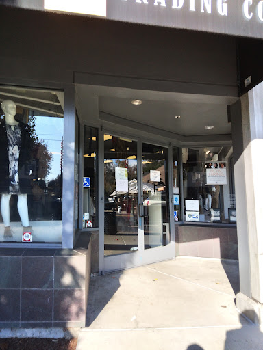 Used Clothing Store «Crossroads Trading Co», reviews and photos, 5901 College Ave, Oakland, CA 94618, USA