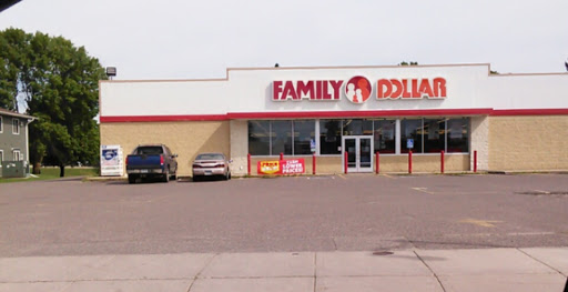 FAMILY DOLLAR, 105 2nd Ave NW, Staples, MN 56479, USA, 