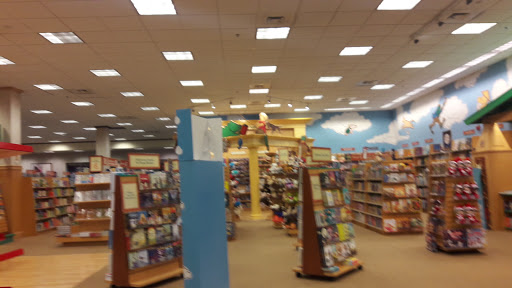 Book Store «Barnes & Noble Booksellers Pensacola», reviews and photos, 1200 Airport Blvd, Pensacola, FL 32504, USA
