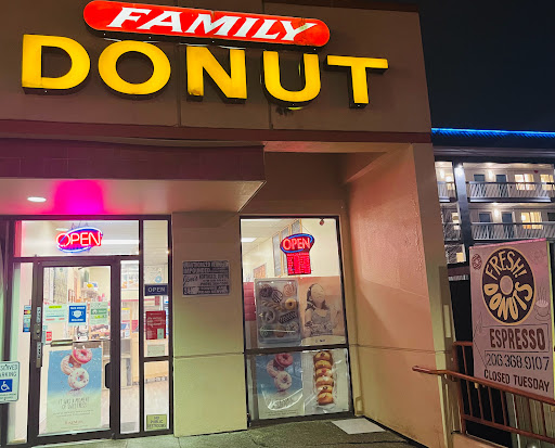 Donut Shop «Family Donut Shop», reviews and photos, 2100 N Northgate Way, Seattle, WA 98133, USA