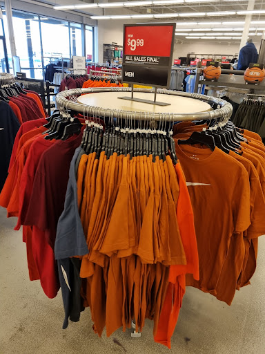 Clothing Store «Nike Clearance Store», reviews and photos, 4099 S Plaza Dr, Memphis, TN 38116, USA