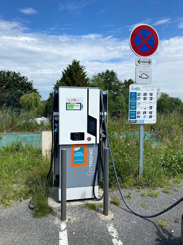 Borne de recharge de véhicules électriques SmiléMobi Charging Station Saint-Melaine-sur-Aubance