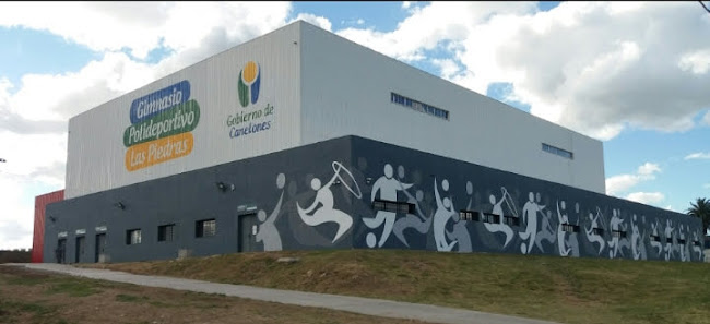 Opiniones de Gimnasio Polideportivo Las Piedras en Canelones - Gimnasio