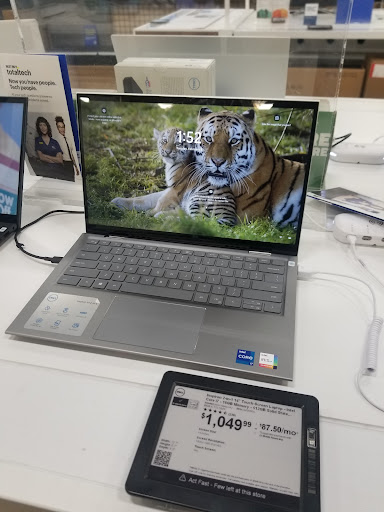 Electronics Store «Best Buy», reviews and photos, 1201 S Hayes St B, Arlington, VA 22202, USA