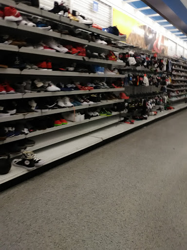 Clothing Store «Ross Dress for Less», reviews and photos, 16250 Paramount Blvd, Paramount, CA 90723, USA