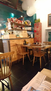 Atmosphère du Restaurant italien NoLiTa Caffe à Clichy - n°6