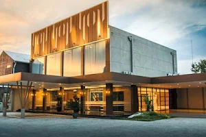 Raden Wijaya Hotel & Convention image